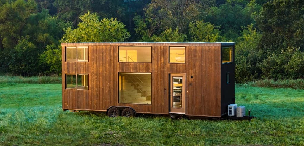9/ ONE XL WIDE — Escape tiny home